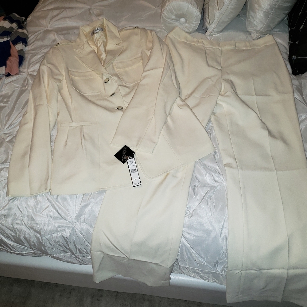 Emily pant suit beige size 12